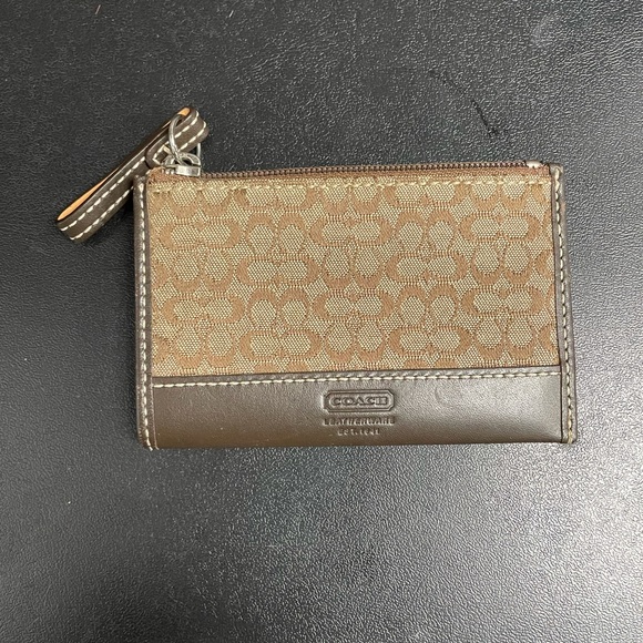 Small Coach purse and wallet - Picture 7 of 8